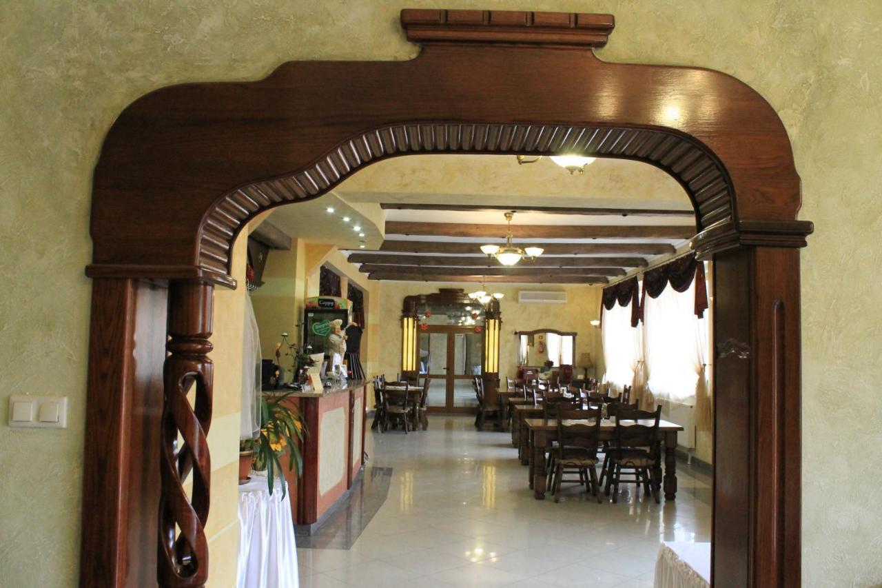 Zajazd Pod Jarem Baltow Ngoại thất bức ảnh